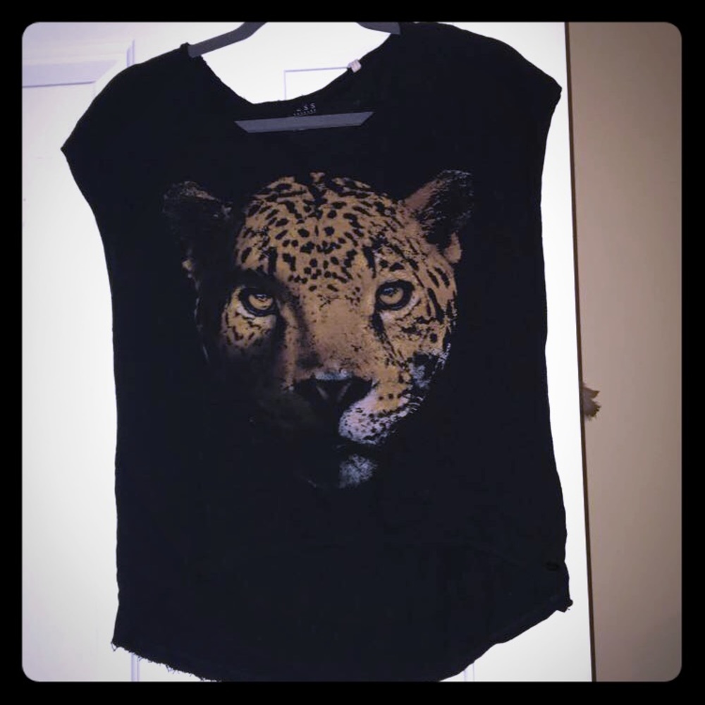 Guess Leopard 🐆 Print top